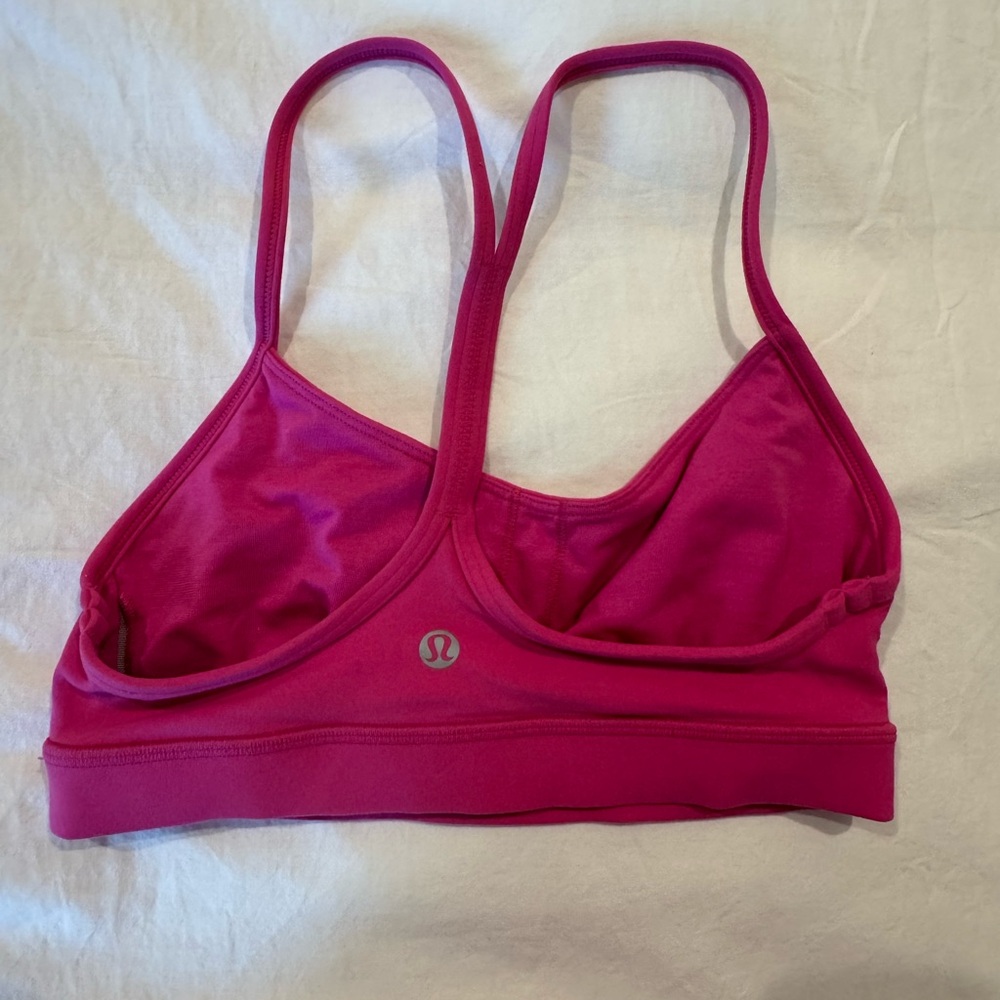 Lululemon Flow Y Bra Nulu Medium-Support Strappy Sports Bra in Fuchsia Pink - Picture 2 of 3